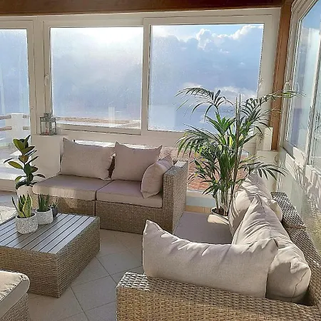 Vista * Ermoúpoli